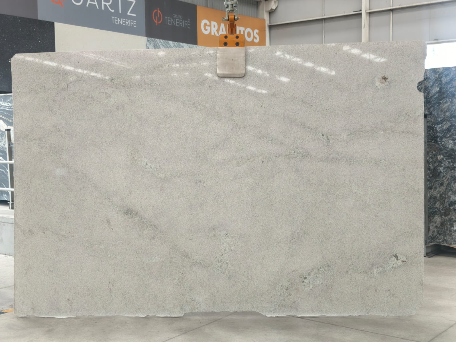 Cubierta Encimera de granito Blanco Itaunas Pulido Mexico