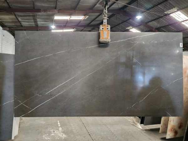 Piedra Tecnologica Pietra Grey Pulido